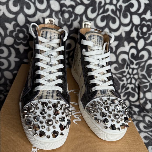 christian louboutin - Picture 5 of 7